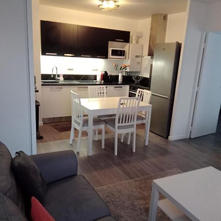 Appartement Cozy - Quartier Residentiel 믈룅 외부 사진