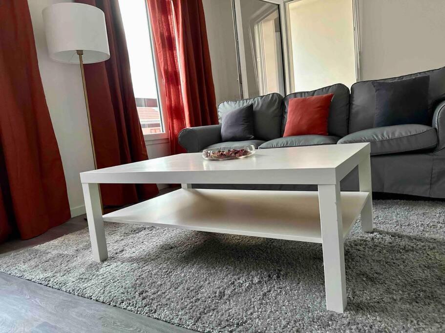 Appartement Cozy - Quartier Residentiel 믈룅 외부 사진