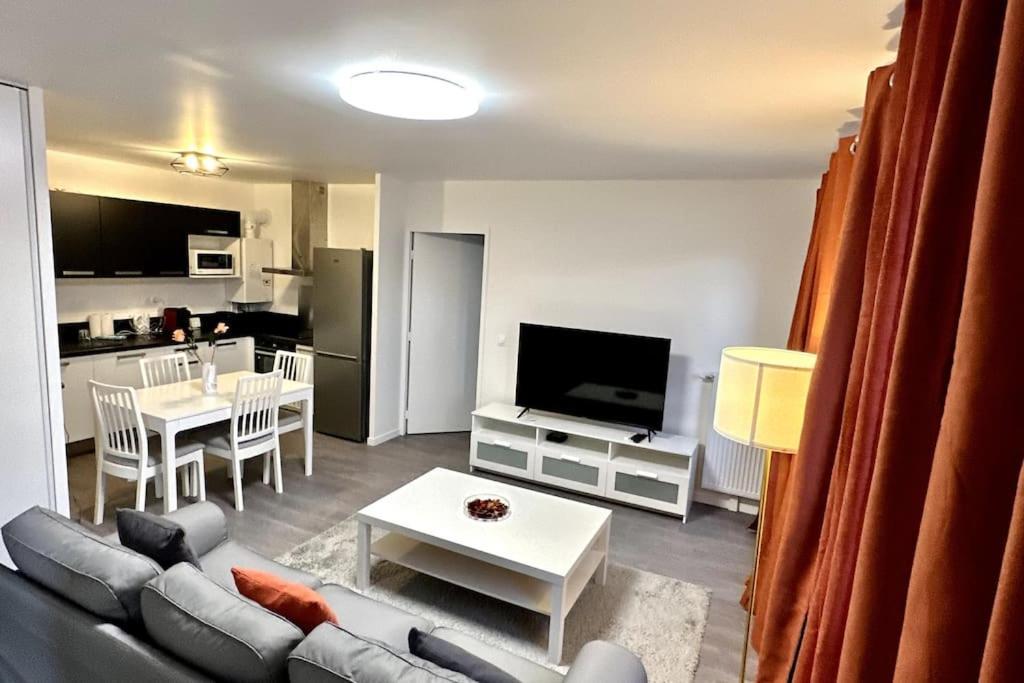 Appartement Cozy - Quartier Residentiel 믈룅 외부 사진