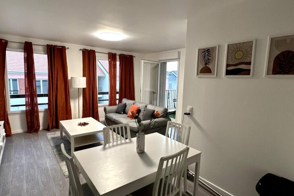 Appartement Cozy - Quartier Residentiel 믈룅 외부 사진