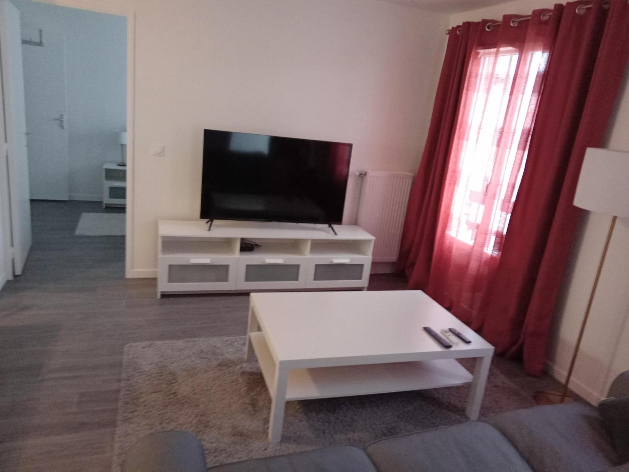 Appartement Cozy - Quartier Residentiel 믈룅 외부 사진